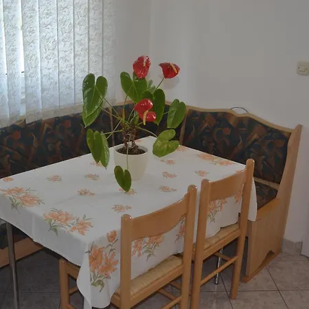 Apartman With A Parking Space Postira, Brac - 2910